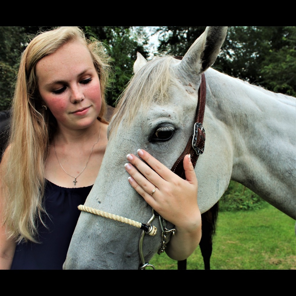 Meet your Posher, Maddie
